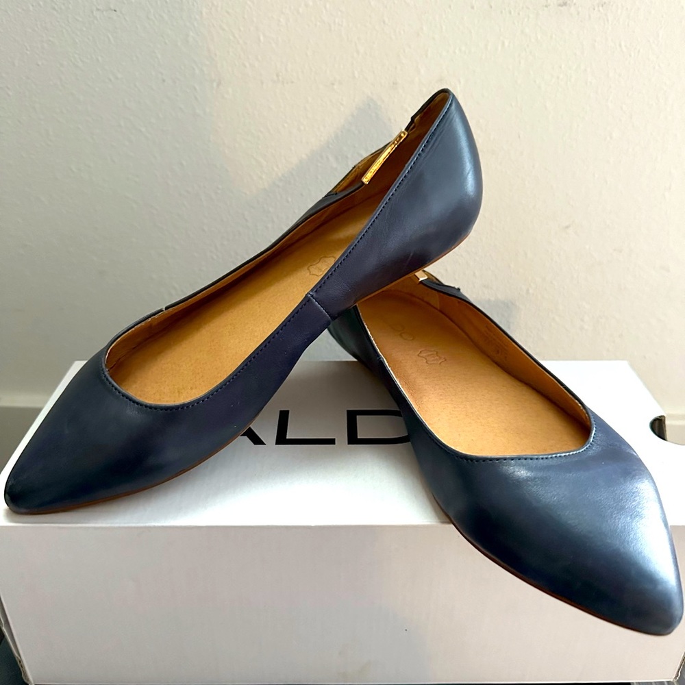 Aldo Navy Blue Leather Gold Detail Pointed Toe Flat  / US 7M